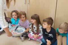 f2620954-5658-4d1c-9684-8965a7563572