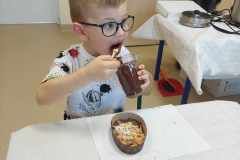 d957b6b1-e890-4918-ae82-32d8fae63a3e