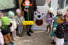 e35320d5-68db-4f23-a847-701547f1c447