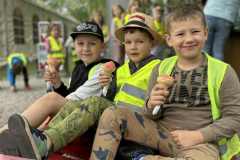 ead93417-f391-4cb5-b52a-eceef09e65e3