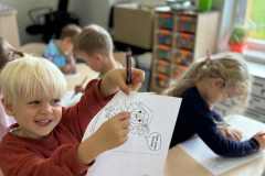 085e8fe0-59d1-44e0-a17b-43a9f230f9f1