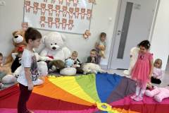 5e57a1ca-ef6f-4136-99d3-d27f437557e1