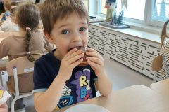 1a172d41-83d6-4e2f-bab5-04d8480a99f9