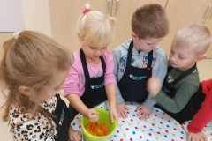 368062591_305461245602329_86394406106317517_n