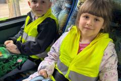 e1ebf911-53b9-4ed3-ba9e-4cc76c387e9b