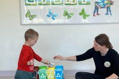 edbf1141-2bcd-4c41-b9e4-e6a7b67ec953